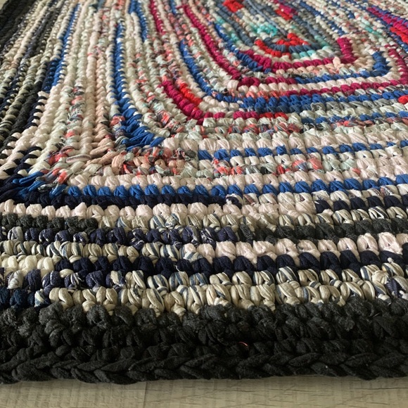 Rug. NWOT - Picture 4 of 14